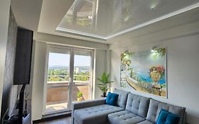 Apartment Dendrarium Residence